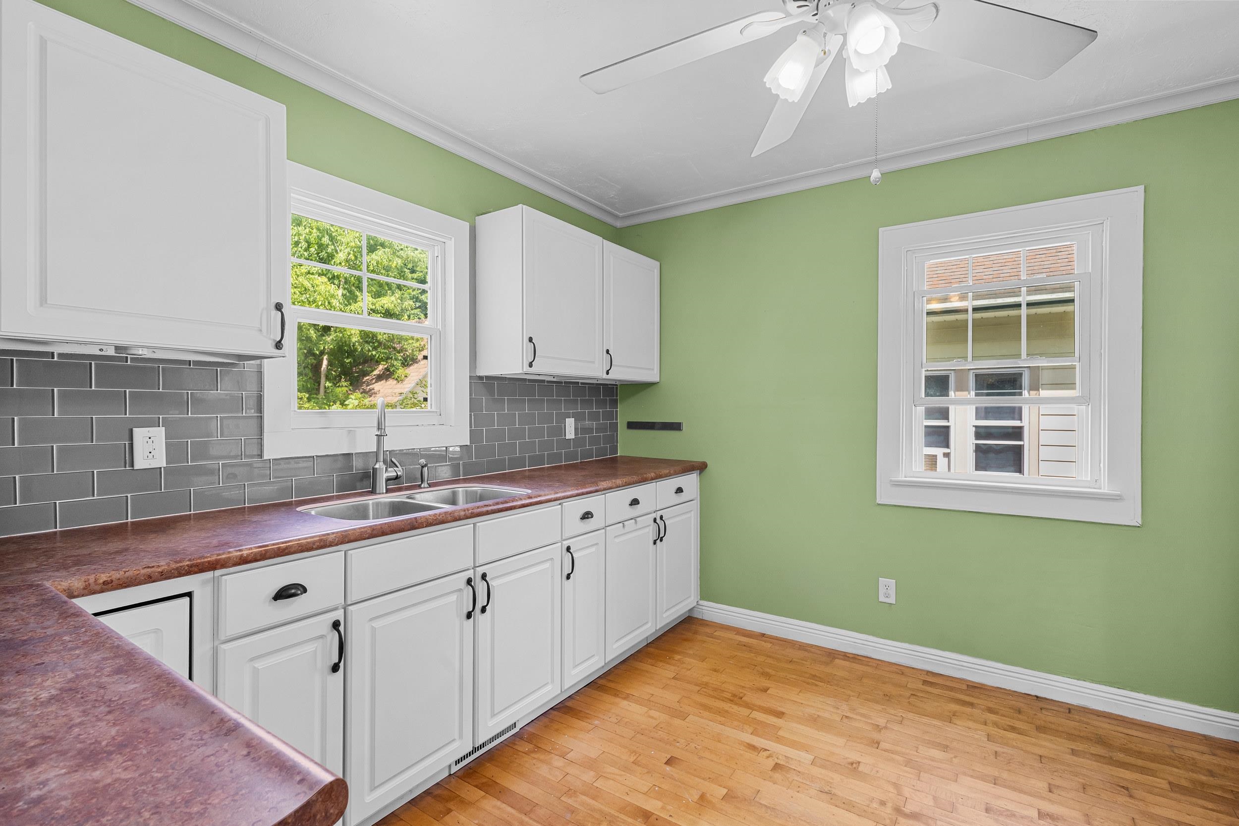 1034 West Lorain Street Appleton, WI 54914 - Photo 10 of 23