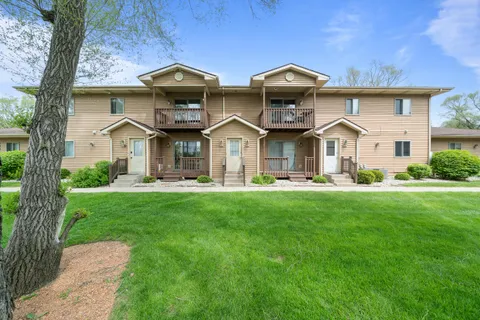 $179,500 | 217 Franklin Street, Unit 2H, Delavan, WI 53115