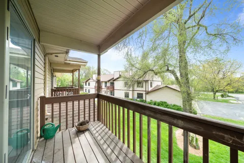 $179,500 | 217 Franklin Street, Unit 2H, Delavan, WI 53115