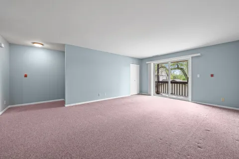 $179,500 | 217 Franklin Street, Unit 2H, Delavan, WI 53115