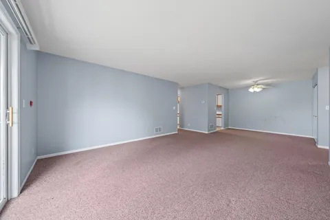 $179,500 | 217 Franklin Street, Unit 2H, Delavan, WI 53115
