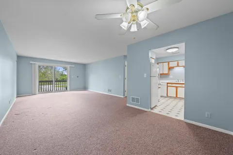$179,500 | 217 Franklin Street, Unit 2H, Delavan, WI 53115