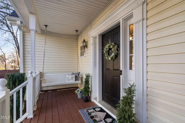 $599,900 | 1101 Waterford Green Drive, Apex, NC 27502