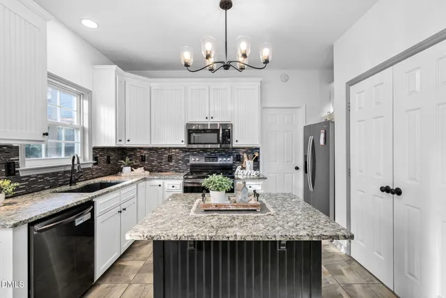 $599,900 | 1101 Waterford Green Drive, Apex, NC 27502