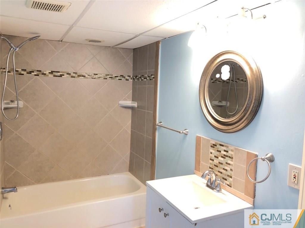 23 North Pennington Road New Brunswick, NJ 08901 - Photo 3 of 6 Gallery Image 3