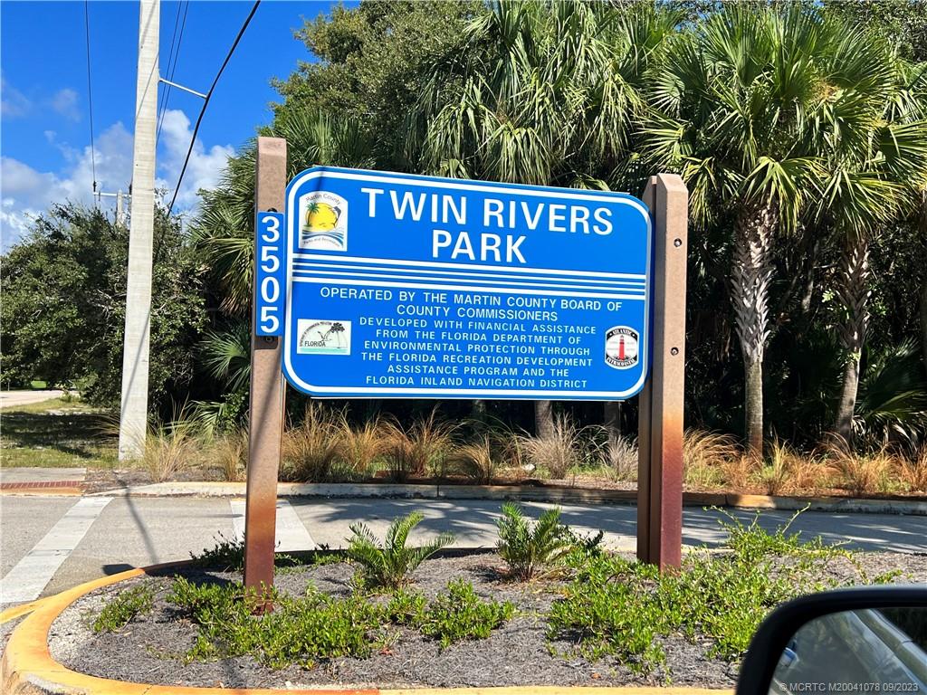 5714 Southeast Horseshoe Point Road Stuart, FL 34997 - Photo 82 of 83 a street sign that is on a pole