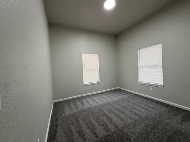 $950 | 3710 Holmes Road, Unit A, Houston, TX 77051