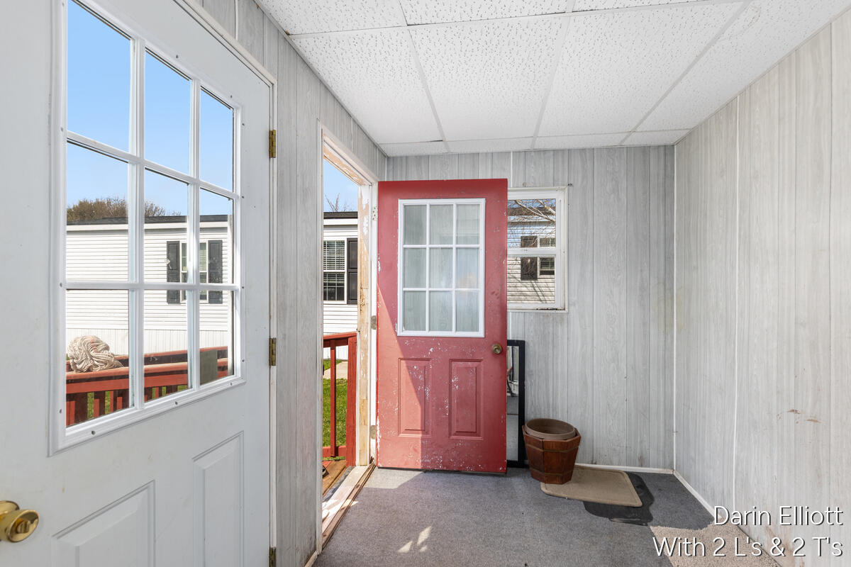 360 East Tuttle Road, Unit 94 Ionia, MI 48846 - Photo 10 of 22 360-East-Tuttle_003