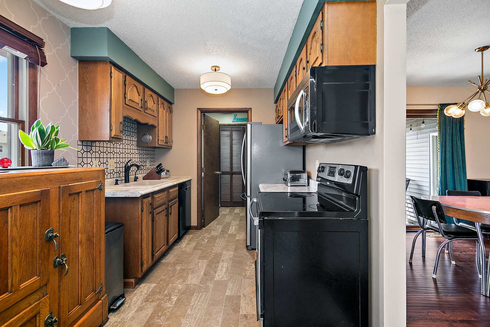 434 Meadows Road South Bourbonnais, IL 60914 - Photo 13 of 25