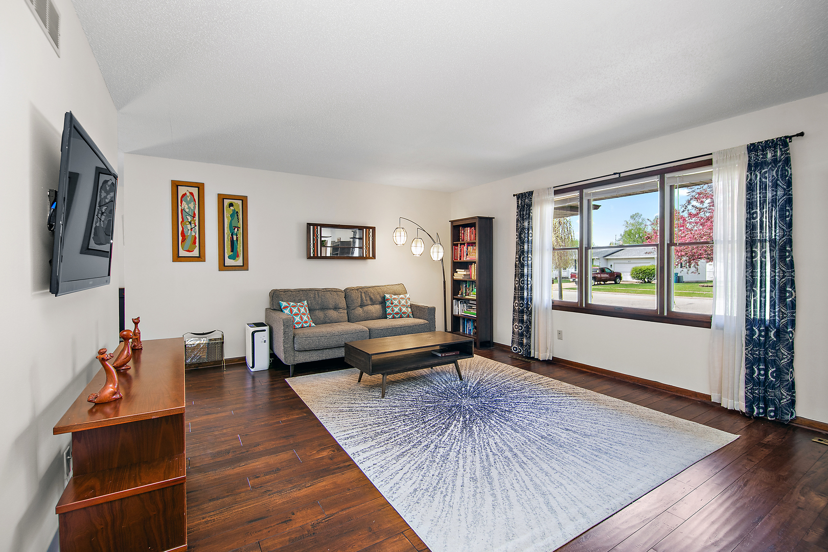 434 Meadows Road South Bourbonnais, IL 60914 - Photo 3 of 25