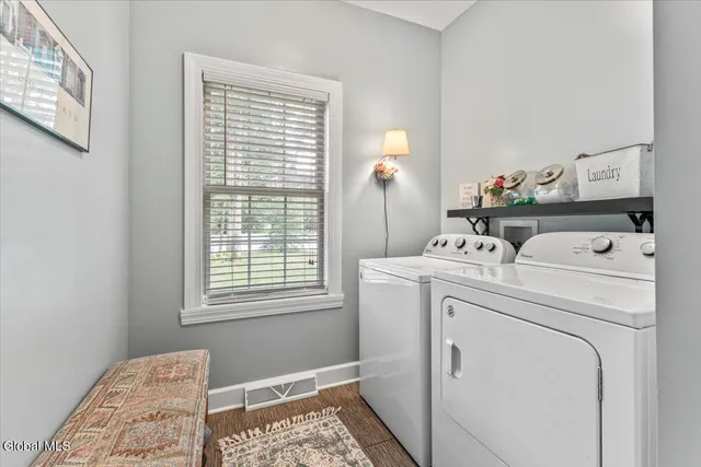 $967,000 | 76 Tamarack Lane, Colonie, NY 12309