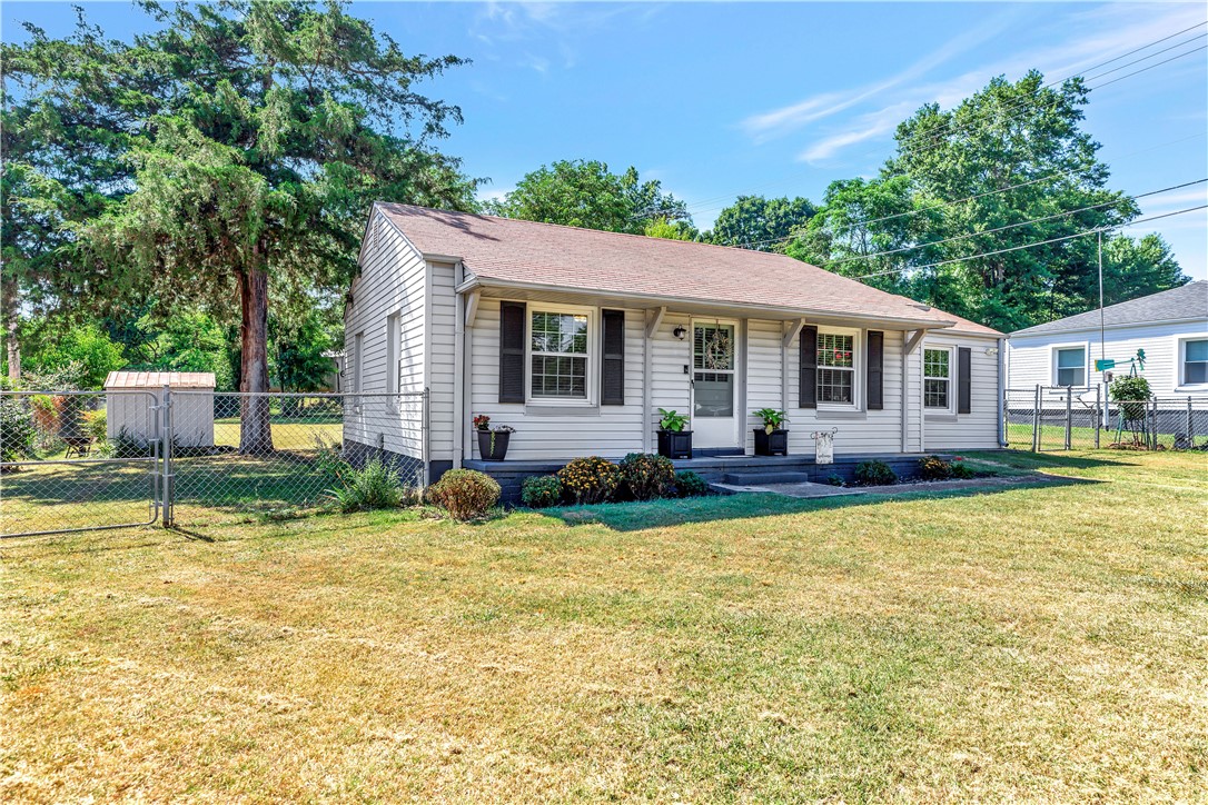 402 South Elm Street Pendleton, SC 29670 - Photo 2 of 31