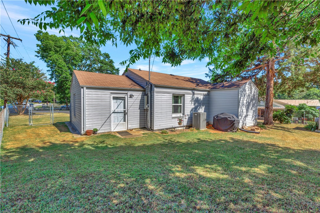 402 South Elm Street Pendleton, SC 29670 - Photo 26 of 31