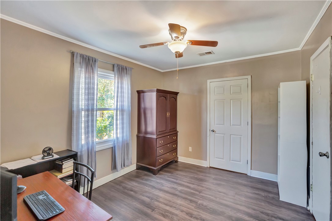 402 South Elm Street Pendleton, SC 29670 - Photo 10 of 31
