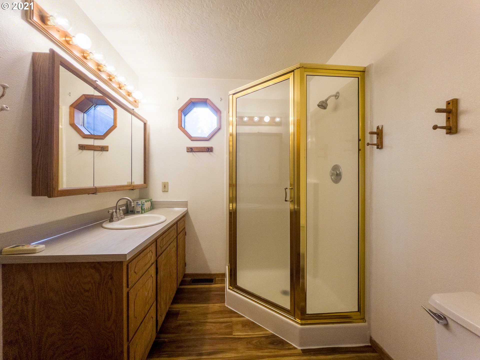 2757 Norkenzie Road Eugene, OR 97408 - Photo 13 of 15 Gallery Image 13