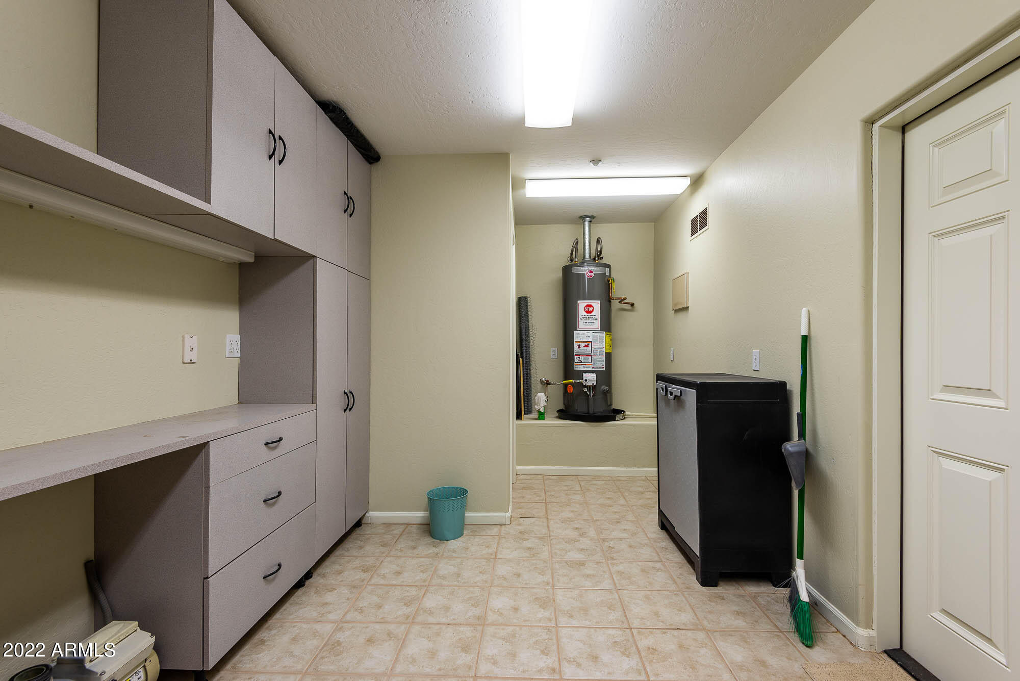 7754 East La Junta Road Scottsdale, AZ 85255 - Photo 49 of 72 a view of a hallway with seating area