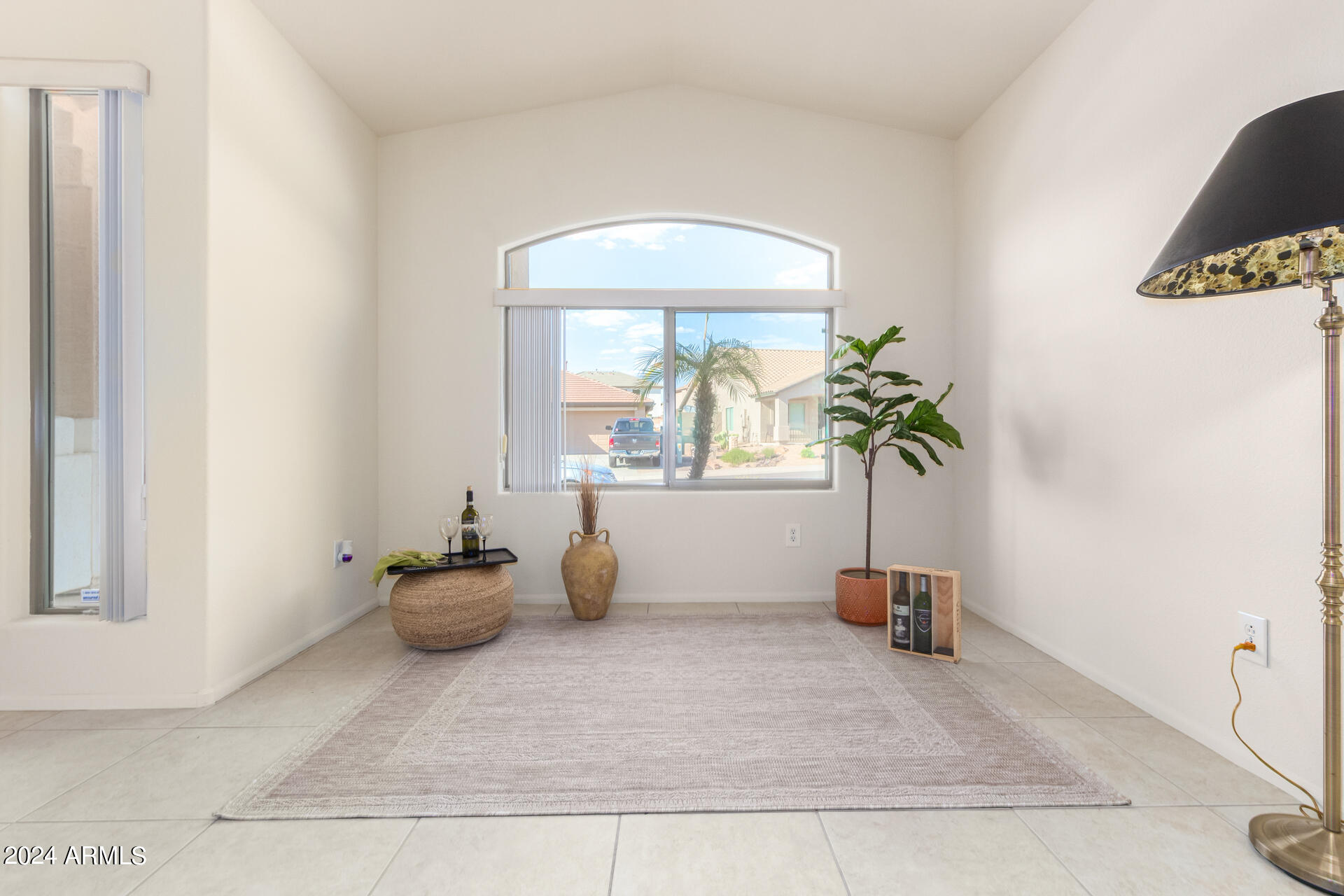 2225 West Peak View Road Phoenix, AZ 85085 - Photo 11 of 51 Charming space!