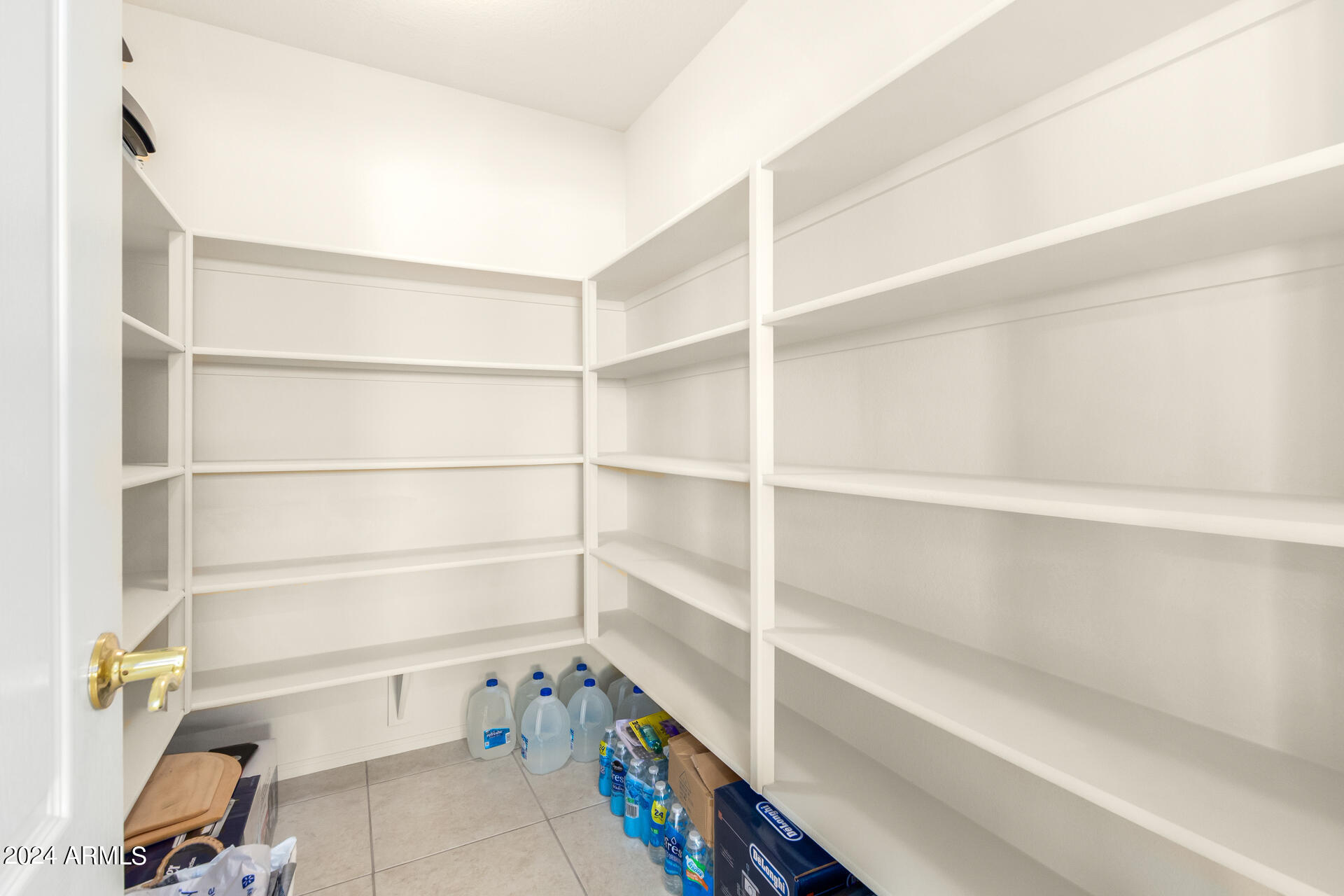 2225 West Peak View Road Phoenix, AZ 85085 - Photo 24 of 51 HUGE walk-in pantry!