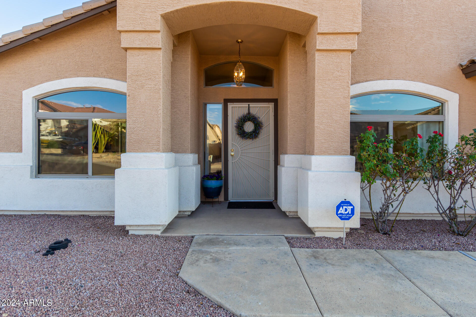 2225 West Peak View Road Phoenix, AZ 85085 - Photo 8 of 51 Please come in...