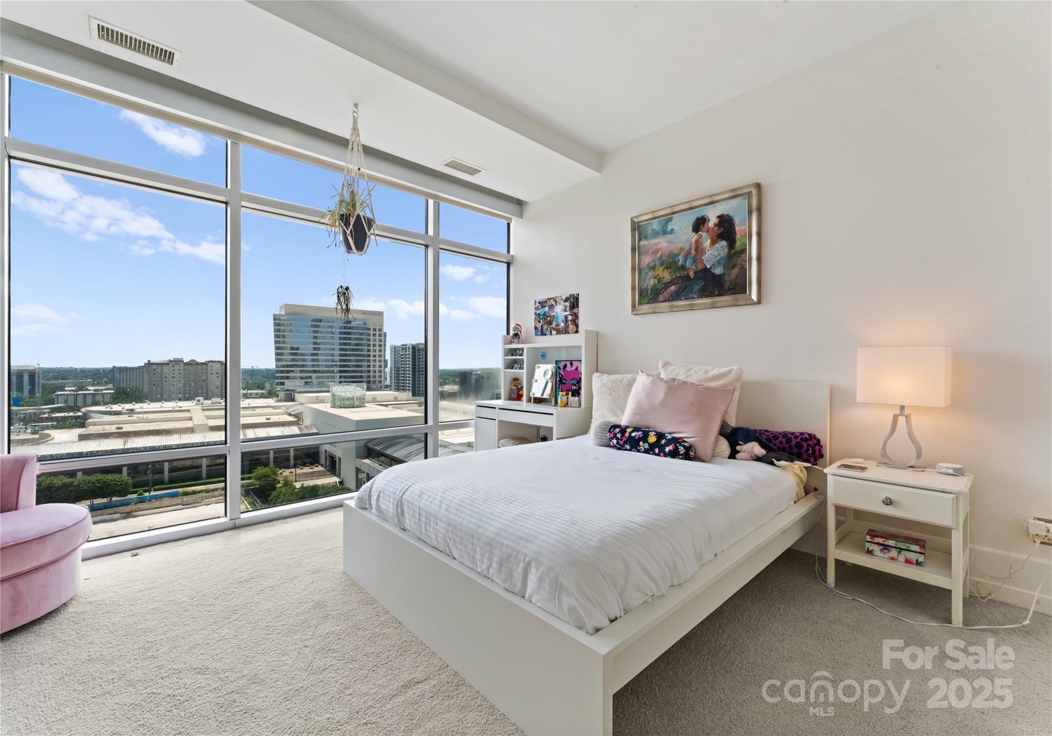 435 South Tryon Street, Unit 907 Charlotte, NC 28202 - Photo 15 of 43 Gallery Image 15