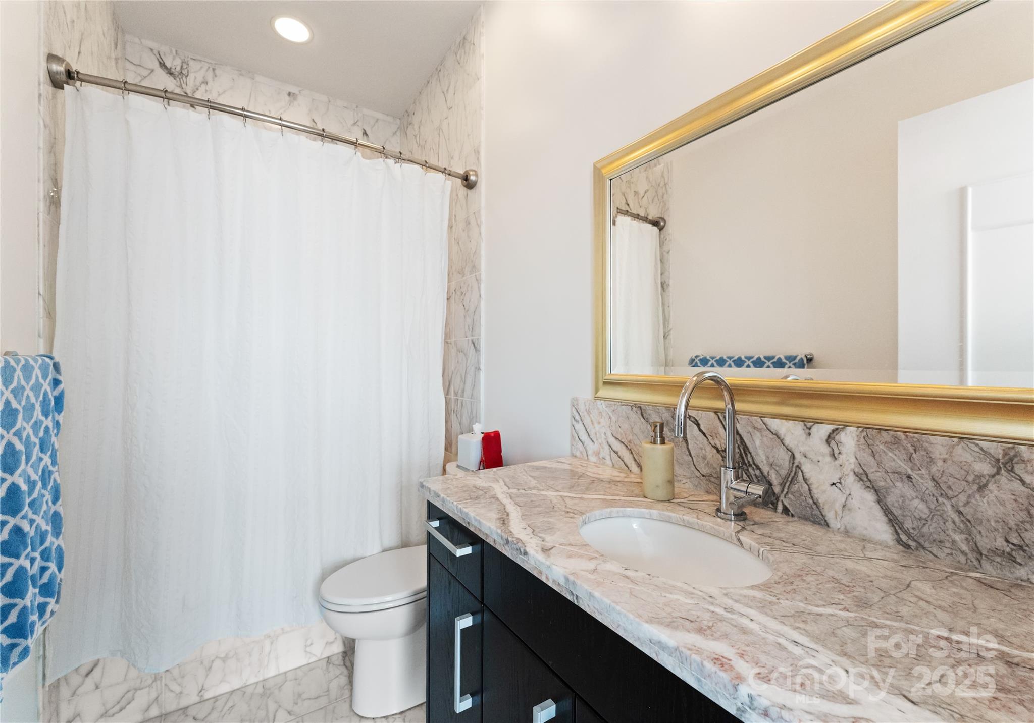 435 South Tryon Street, Unit 907 Charlotte, NC 28202 - Photo 16 of 43 Gallery Image 16