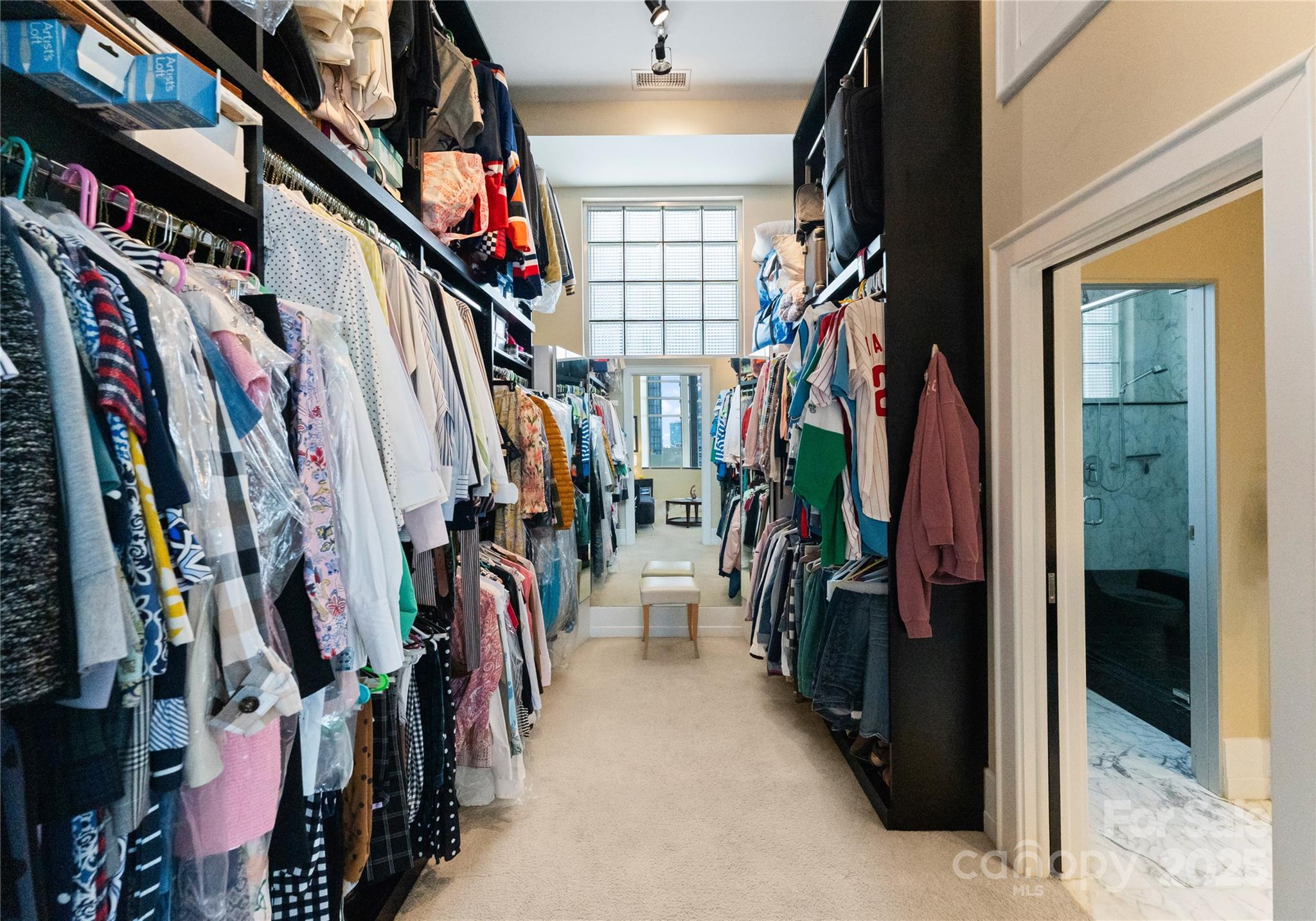 435 South Tryon Street, Unit 907 Charlotte, NC 28202 - Photo 26 of 43 Gallery Image 26