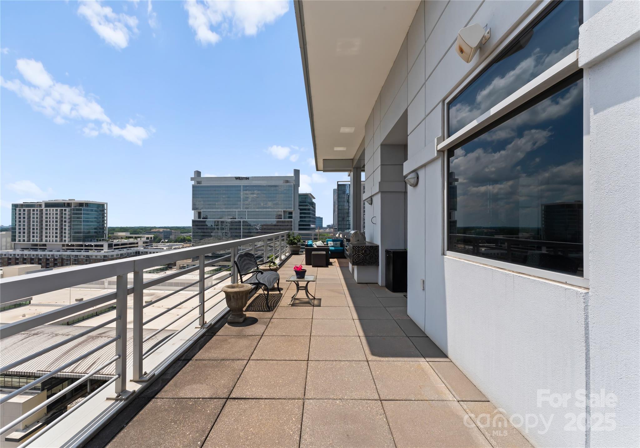 435 South Tryon Street, Unit 907 Charlotte, NC 28202 - Photo 31 of 43 Gallery Image 31