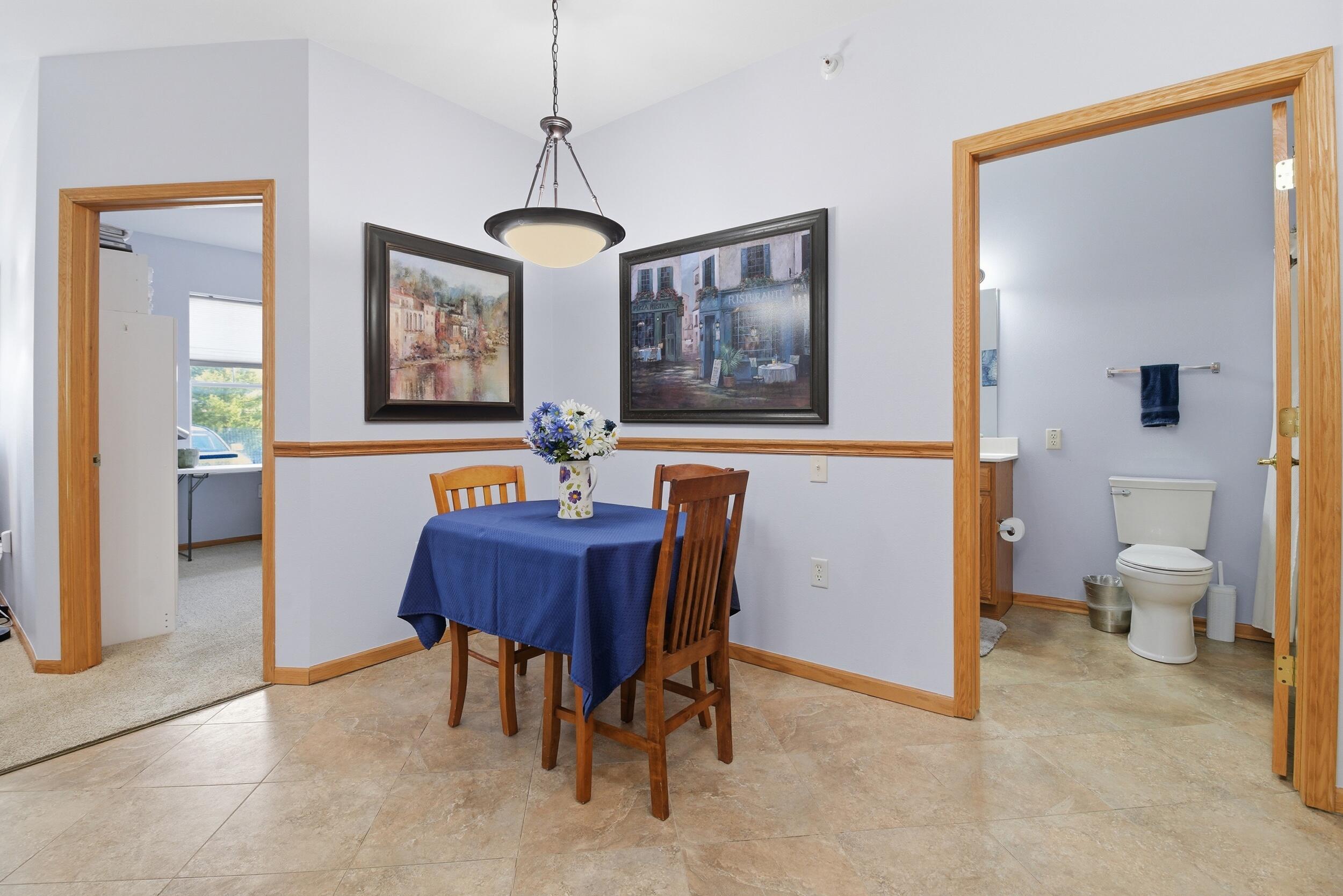 7710 South 51st Street, Unit 105 Franklin, WI 53132 - Photo 10 of 20 Dinette