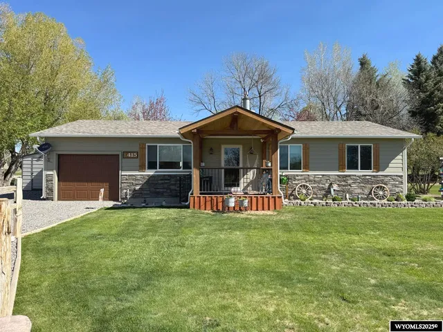 $325,000 | 415 Country Club Drive, Riverton, WY 82501