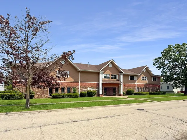 $1,000,000 | 1919 Sherman Avenue, North Chicago, IL 60064