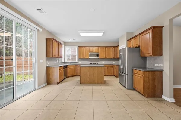 $3,400 | 4071 Kingsley Park Lane, Peachtree Corners, GA 30096