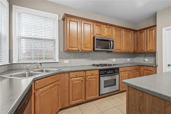 $3,400 | 4071 Kingsley Park Lane, Peachtree Corners, GA 30096
