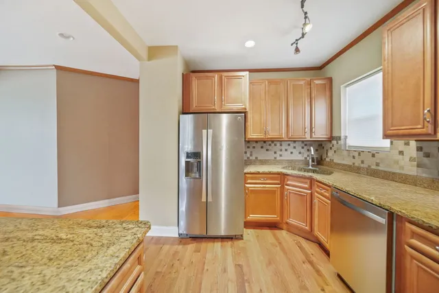 $330,000 | 11326 South Parnell Avenue, Chicago, IL 60628