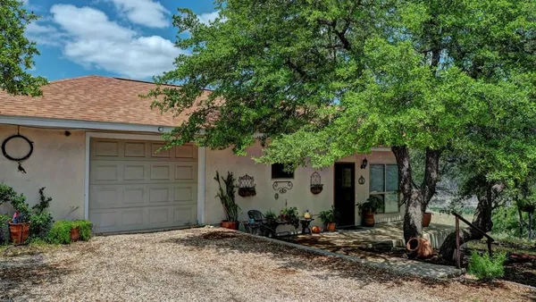 $649,900 | 185 Cougar Park Road, Hunt, TX 78024