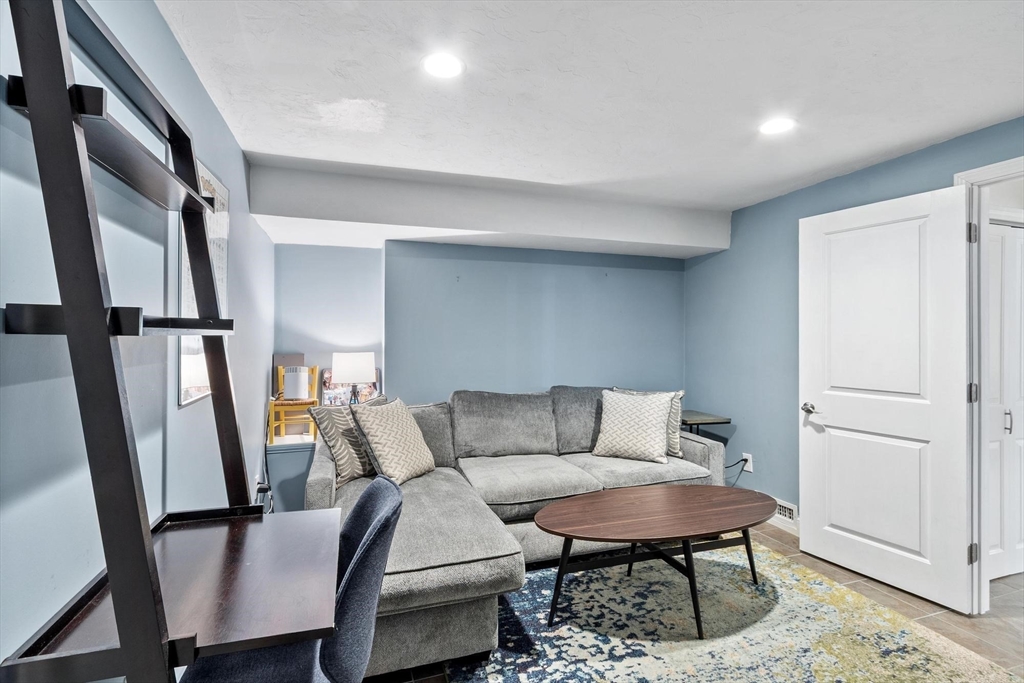 3 Chandler Road Wilmington, MA 01887 - Photo 30 of 42