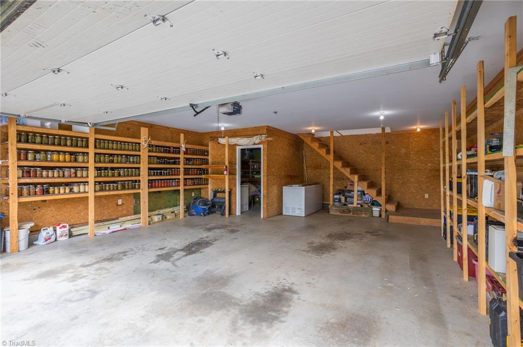 890 Pinnix Road Jonesville, NC 28642 - Photo 37 of 50 Gallery Image 37