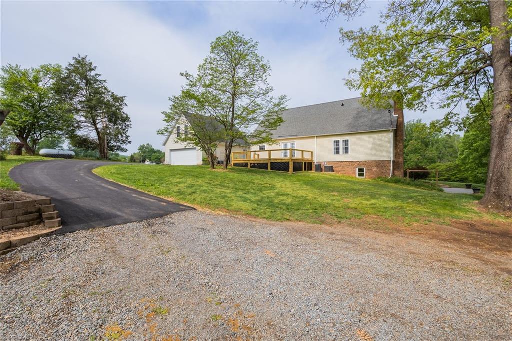 890 Pinnix Road Jonesville, NC 28642 - Photo 39 of 50 Gallery Image 39