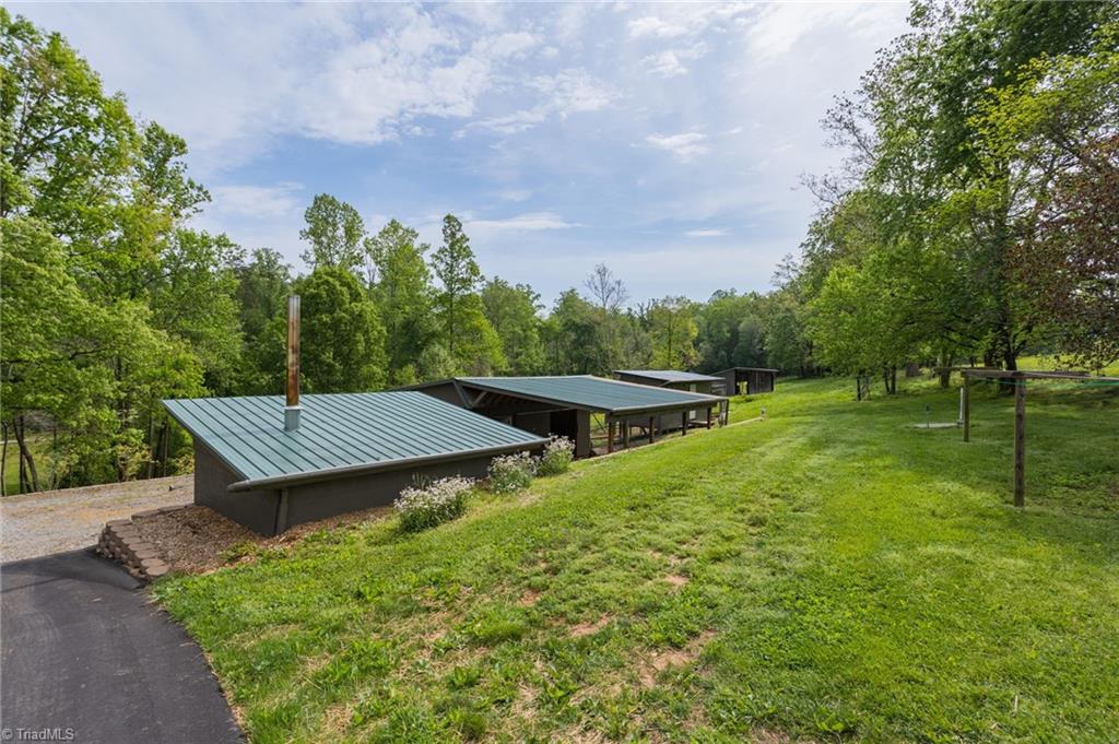 890 Pinnix Road Jonesville, NC 28642 - Photo 40 of 50 Gallery Image 40