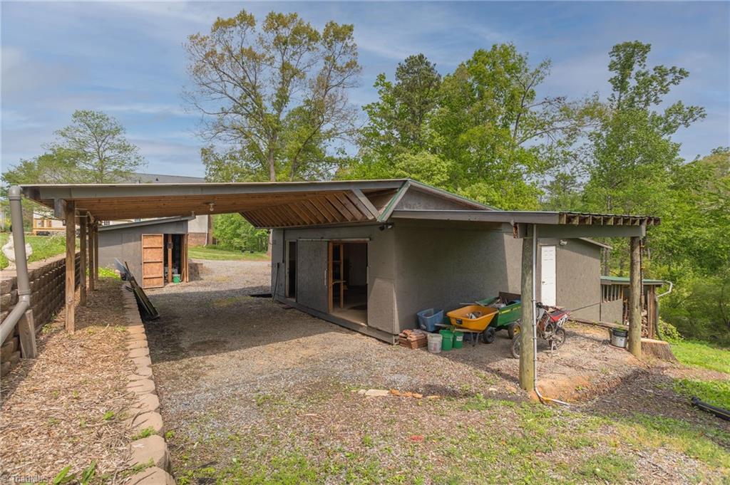 890 Pinnix Road Jonesville, NC 28642 - Photo 42 of 50 Gallery Image 42