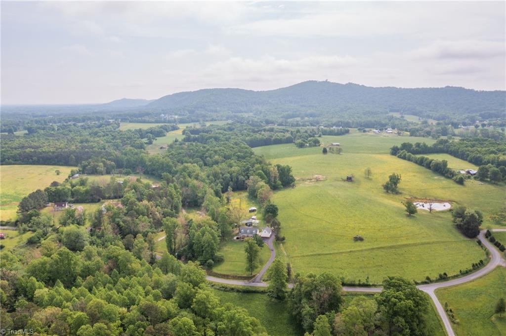 890 Pinnix Road Jonesville, NC 28642 - Photo 47 of 50 Gallery Image 47