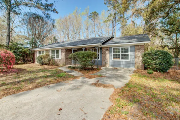 $1,995 | 1860 Piper Drive, Charleston, SC 29407