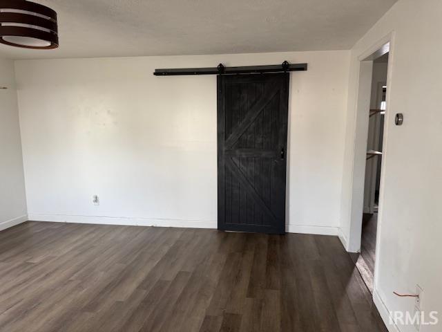 820 South Stormont Street Princeton, IN 47670 - Photo 3 of 29