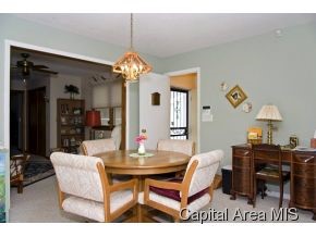 40 Squires Road Springfield, IL 62704 - Photo 12 of 13