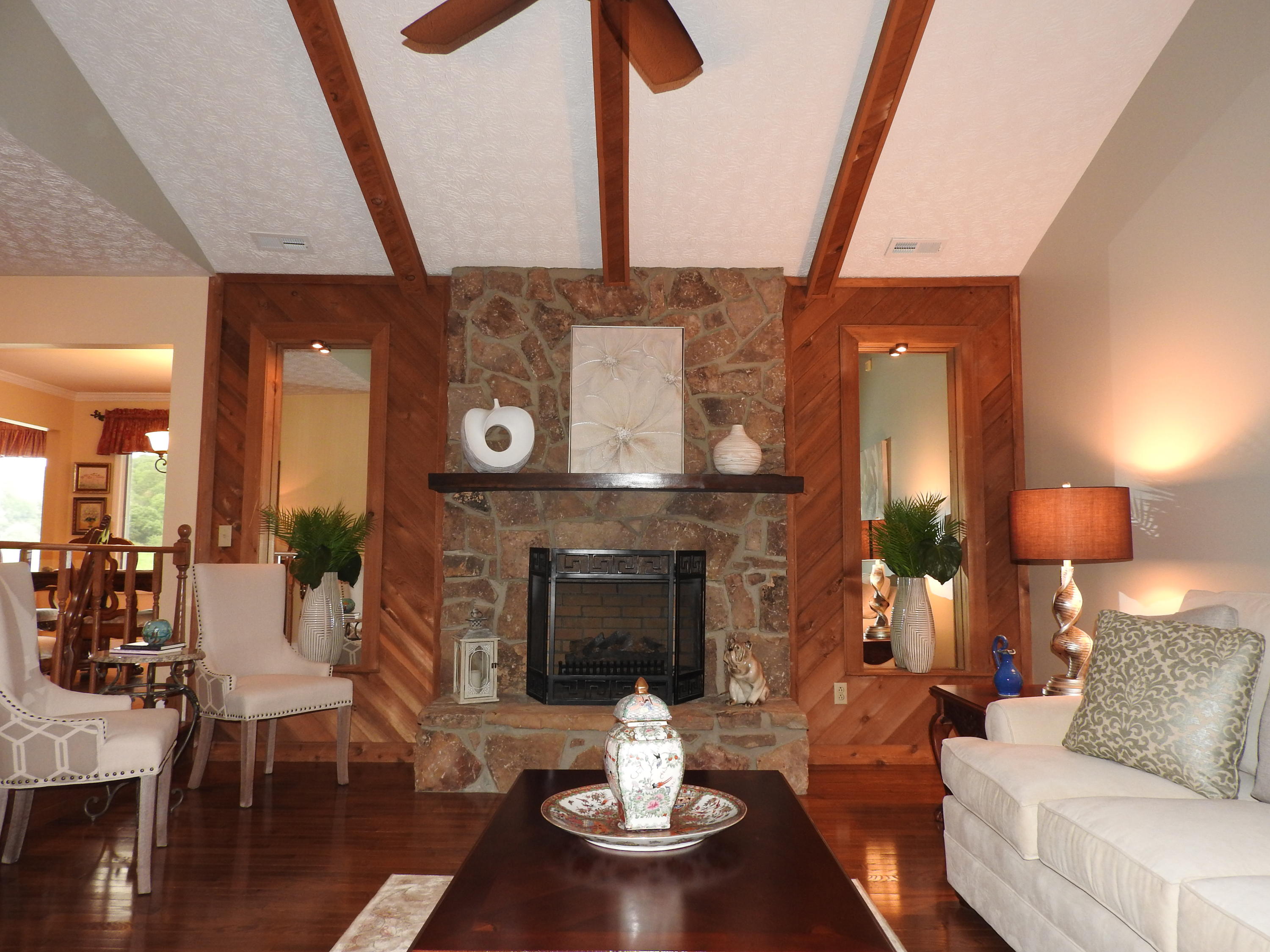 347 County Road 67 Riceville, TN 37370 - Photo 3 of 68 Living Room