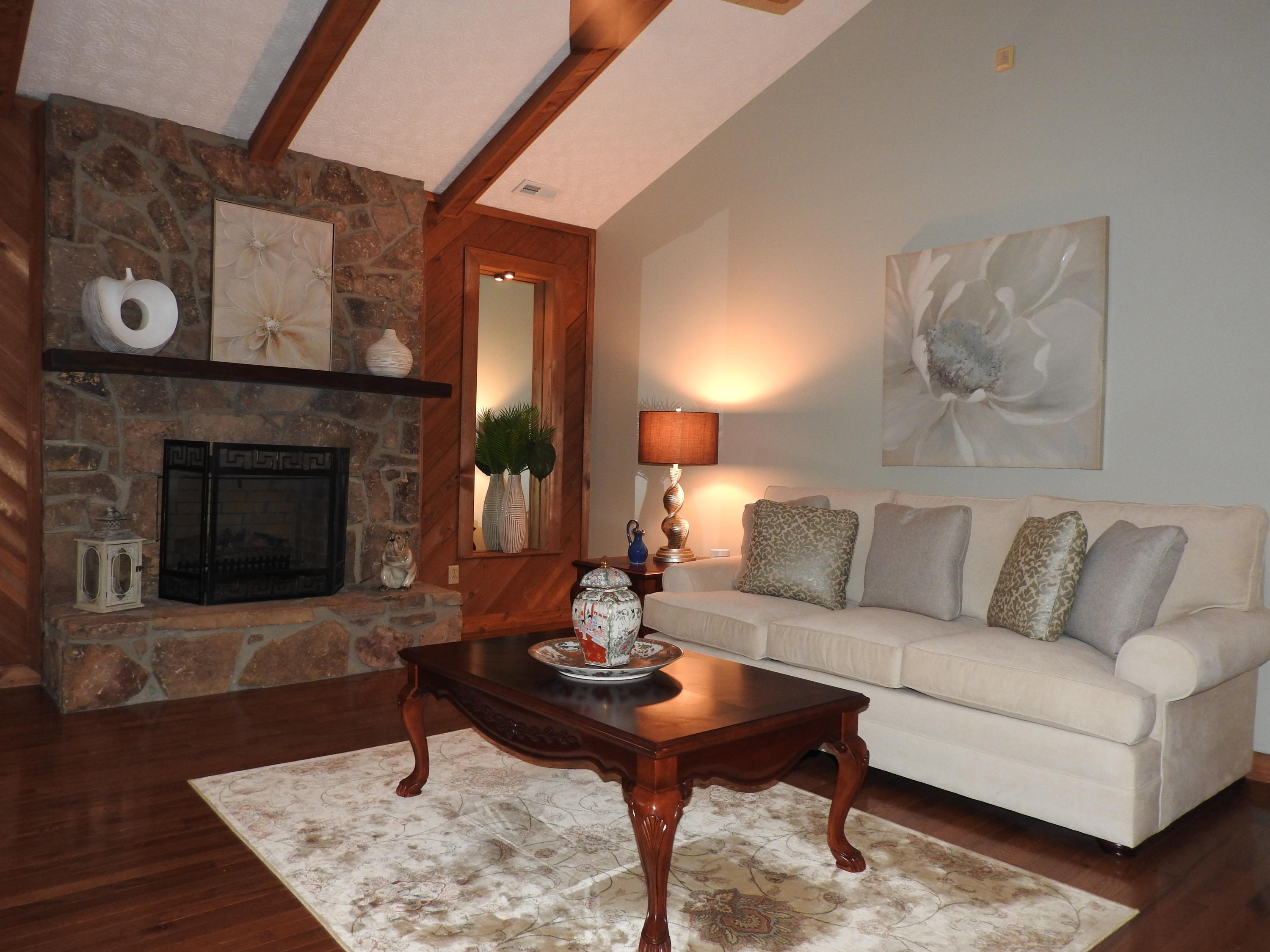 347 County Road 67 Riceville, TN 37370 - Photo 5 of 68 Living Room