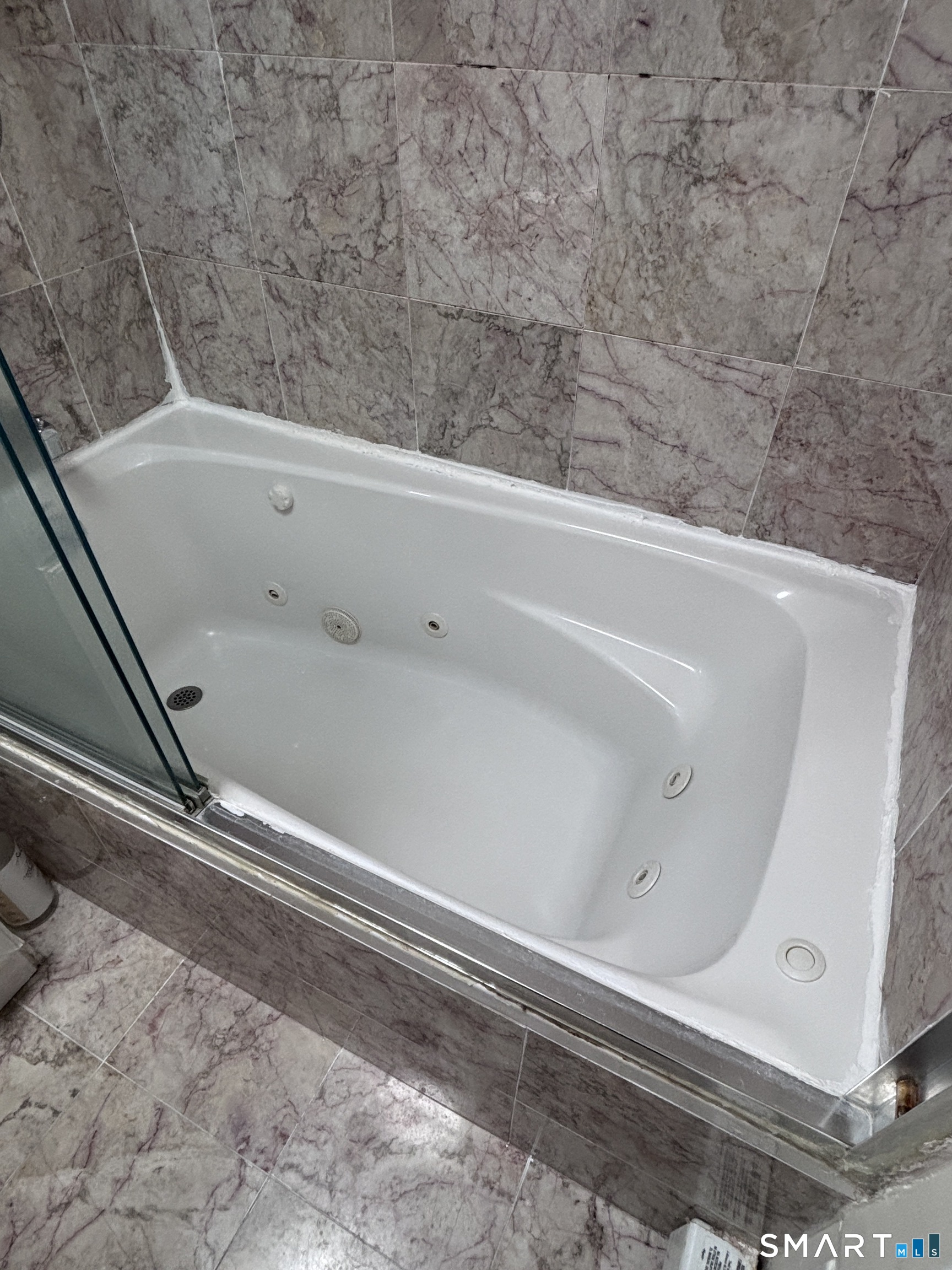 300 Meadowside Road, Unit 212 Milford, CT 06460 - Photo 15 of 33