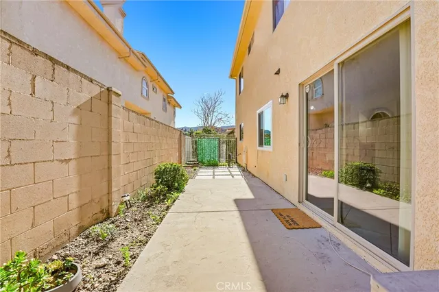 $875,000 | 7006 Valmont Street, Unit B, Tujunga, CA 91042