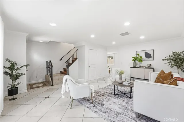 $875,000 | 7006 Valmont Street, Unit B, Tujunga, CA 91042