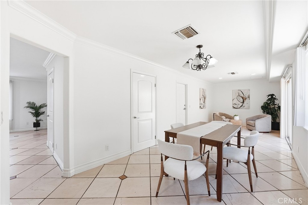 7006 Valmont Street, Unit B Tujunga, CA 91042 - Photo 7 of 28