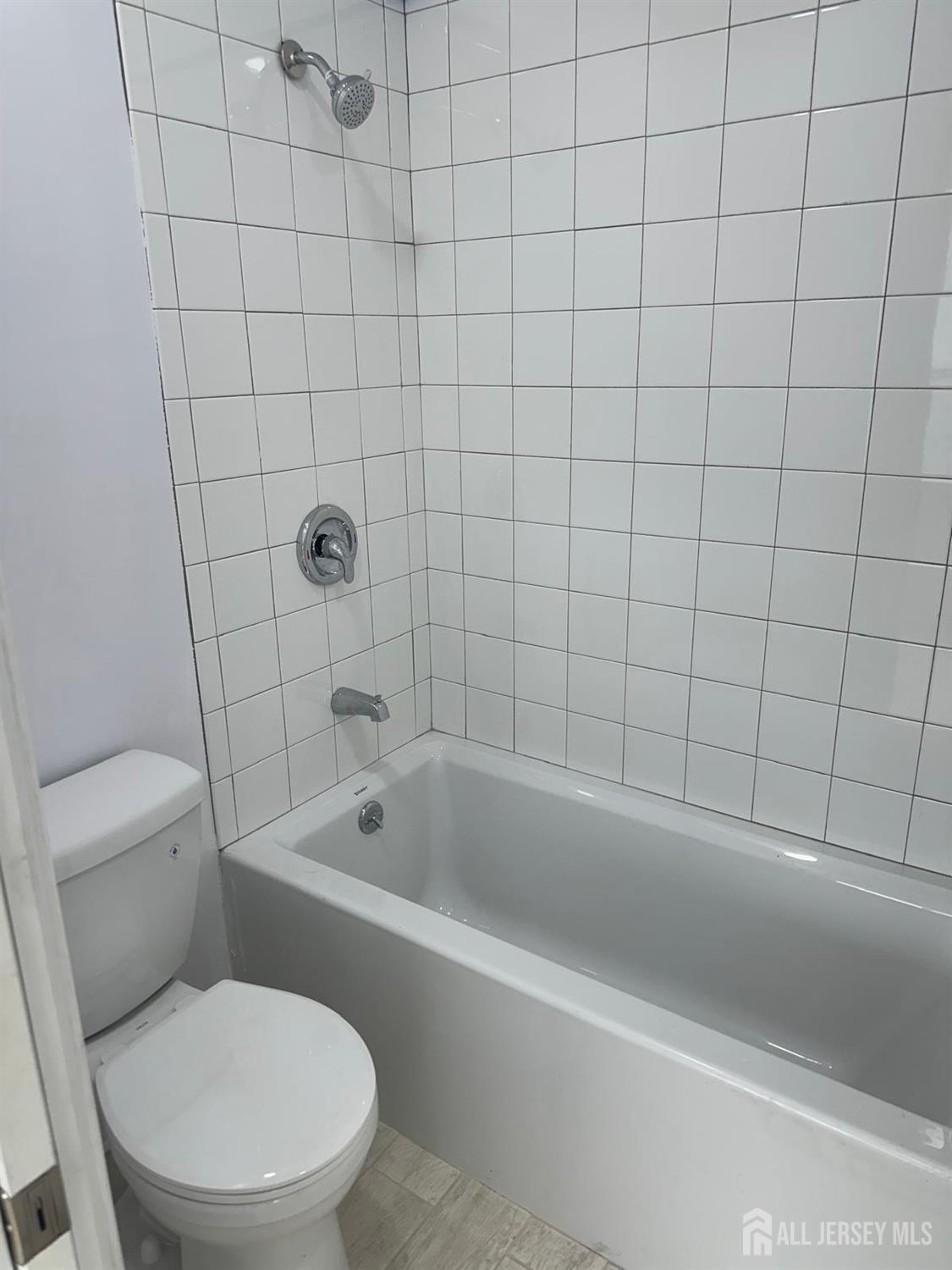 111 Bayview Drive, Unit 2 South Amboy, NJ 08879 - Photo 8 of 11